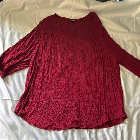 Torrid Red Relaxed Ribbed 3/4 Sleeve Blouse - Picture 1 of 9